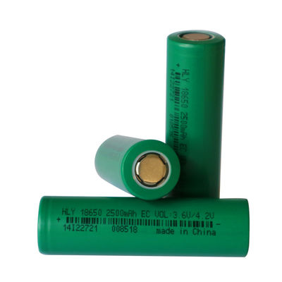 Tingkat Tinggi 3C Isi Ulang 3.7v 18650 Baterai 2500mah Untuk Senter Terang