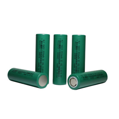 Sel Baterai Lithium 2500mah 18650 Isi Ulang Untuk Penyimpanan Energi