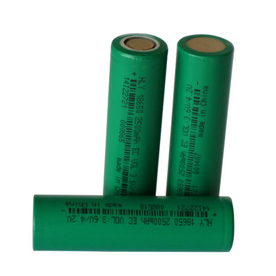 Tingkat Tinggi 3C Isi Ulang 3.7v 18650 Baterai 2500mah Untuk Senter Terang