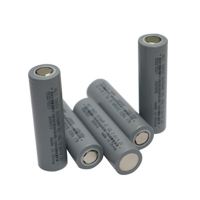 Baterai Sel Daya Tinggi 3,6 Volt Li Ion 2600mah 18650 Untuk Penyimpanan Energi